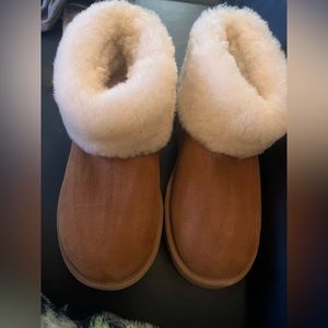 New Ugg booties with fur cuff